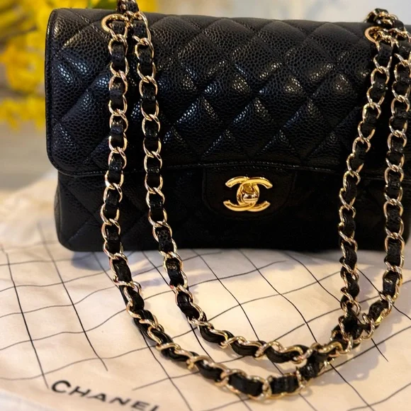Chanel Classic Flap Bag Caviar Small 2022 series - Picture 1 of 16